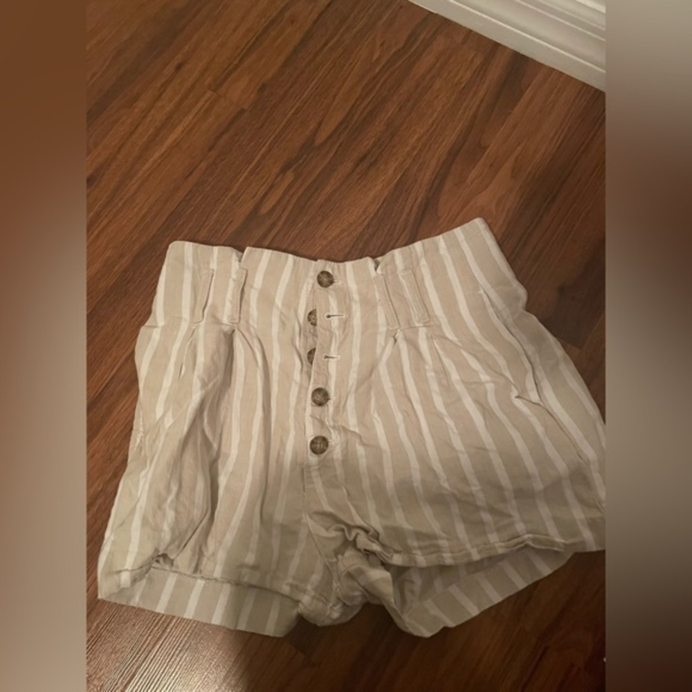 Abercrombie & fitch striped shorts size medium